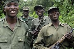 Ozbrojenci unesli v Kongu dva britské turisty a jejich řidiče, správkyni národního parku zabili