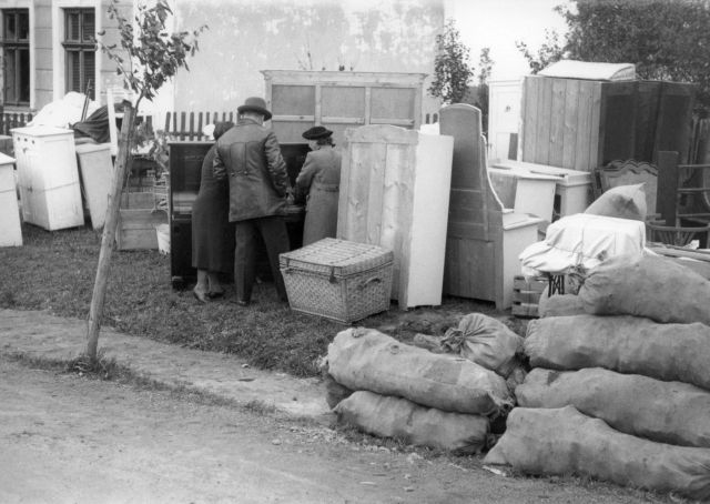 Fotogalerie / Vyhnání Čechů z pohraničí v roce 1938 / ČTK