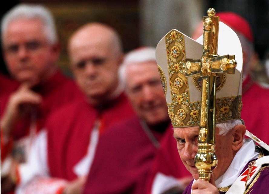 Benedikt XVI. a mše za Jana Pavla II.