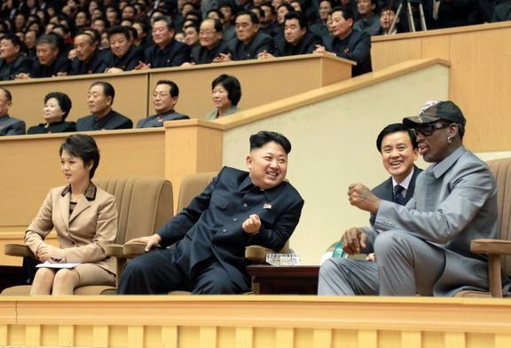 Kim Čong-un s Dennisem Rodmanem v KLDR v lednu 2014. 