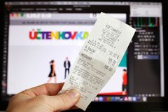 Itálie začne s účtenkovou loterií. Více odmění platby kartou a zapojí i obchodníky