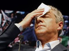 Portugalský premiér a šéf socialistů Jose Socrates: jeho strana právě finišuje na mítinku před evropskými volbami