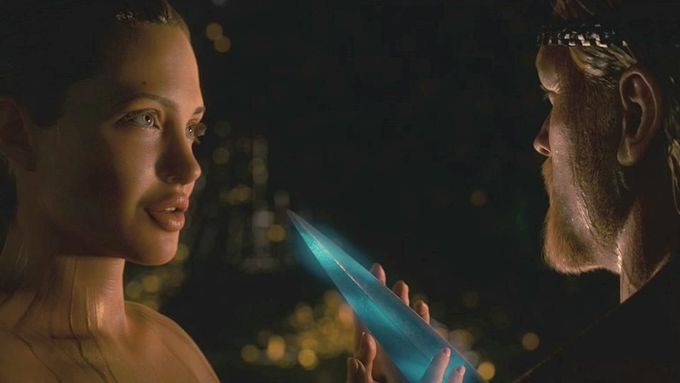 Zapomeňte na Béowulfa. Angelina Jolie jako Grendelova matka ve filmové adaptaci staroanglického eposu, kterou v roce 2007 natočil Robert Zemeckis.