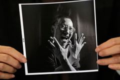 Vězněný kritik čínského režimu Liou Siao-po zemřel. Nesměl na radioterapii ani na léčbu do zahraničí