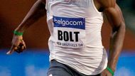 Jamajčan Usain Bolt dobíhá do cíle závodu na 100m na mítinku Zlaté ligy v Bruselu.