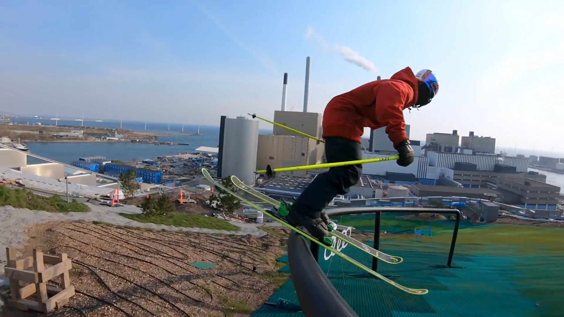 Sledujte, jak se na Copenhillu vydováděl akrobatický lyžař Jesper Tjäder