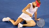 Věra Zvonarevová zlomená po prohře s krajankou Safinovou.