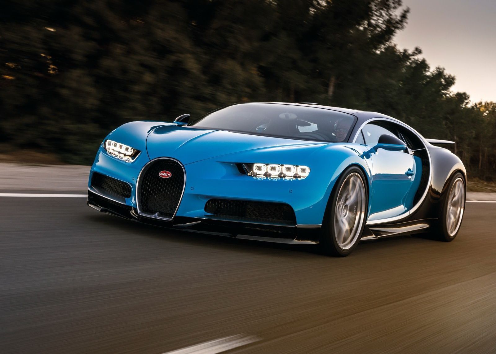 Nové Bugatti Chiron za 65 milionů korun má 1500 koní. Aspiruje na