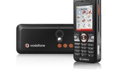 Sony Ericsson prodal ve druhém čtvrtletí méně telefonů