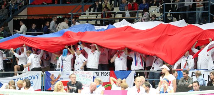 Fed Cup, Česko - Itálie (Utkání sledovala zaplněná ČEZ Aréna v Ostravě)