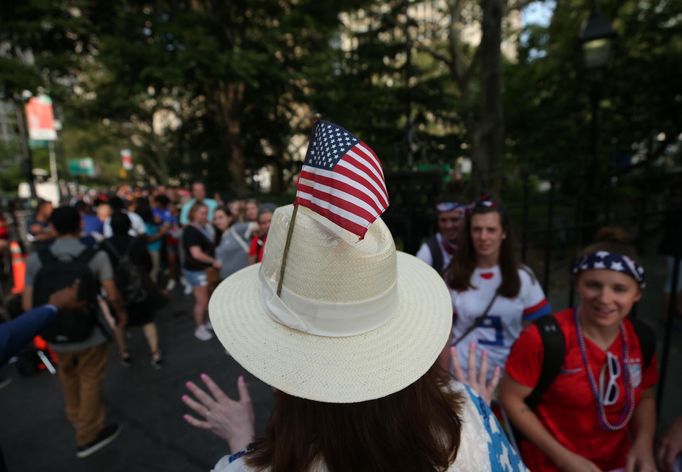 Průvod v New Yorku na počest amerických fotbalistek.