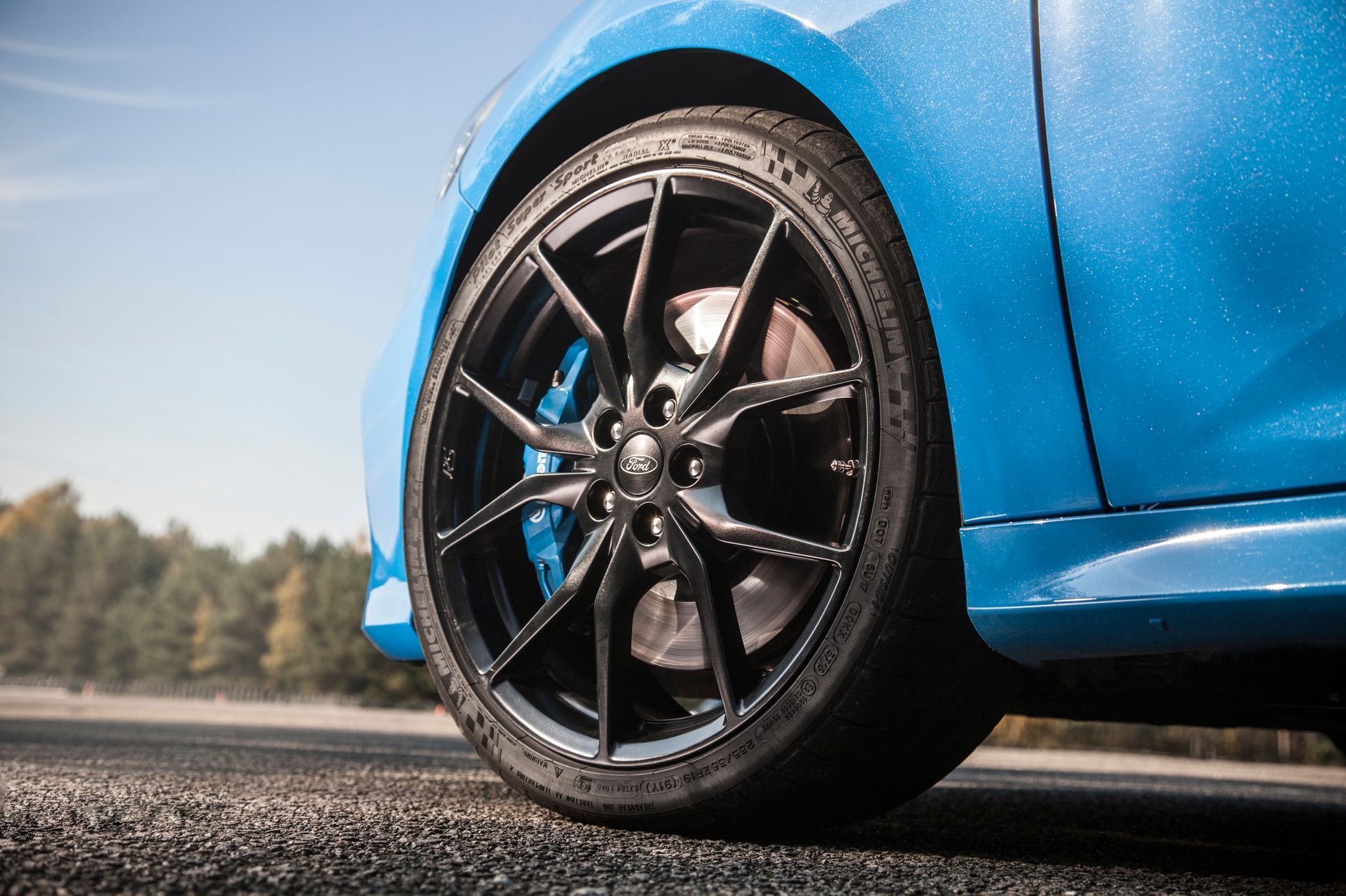 Ford Focus RS - brzdy