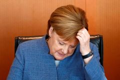 Hledá se nástupce Merkelové v čele CDU. Měl by jím být Merz, myslí si Schäuble