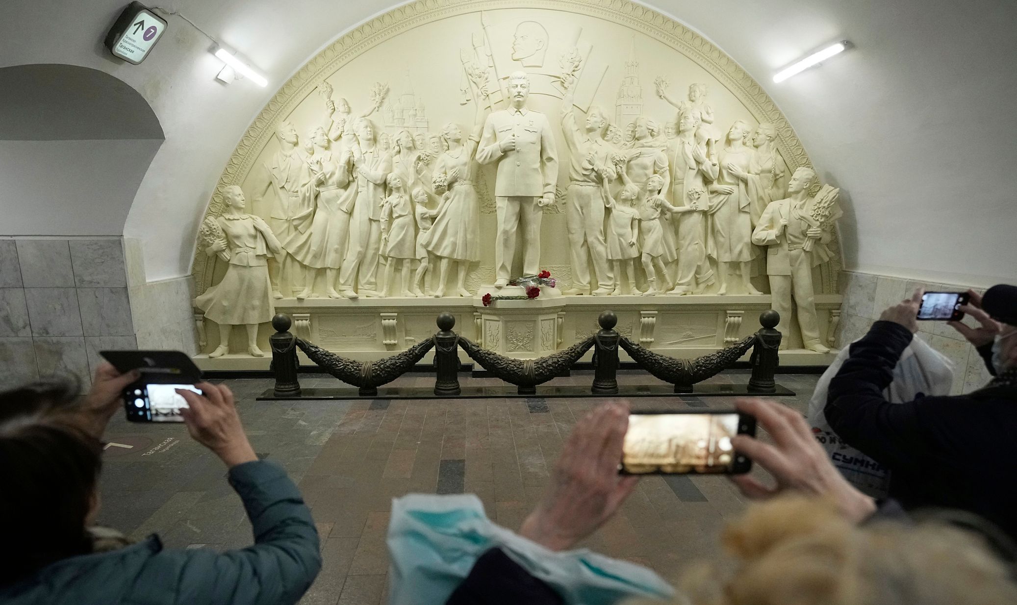 Stalin, metro, Moskva, Rusko, pomník