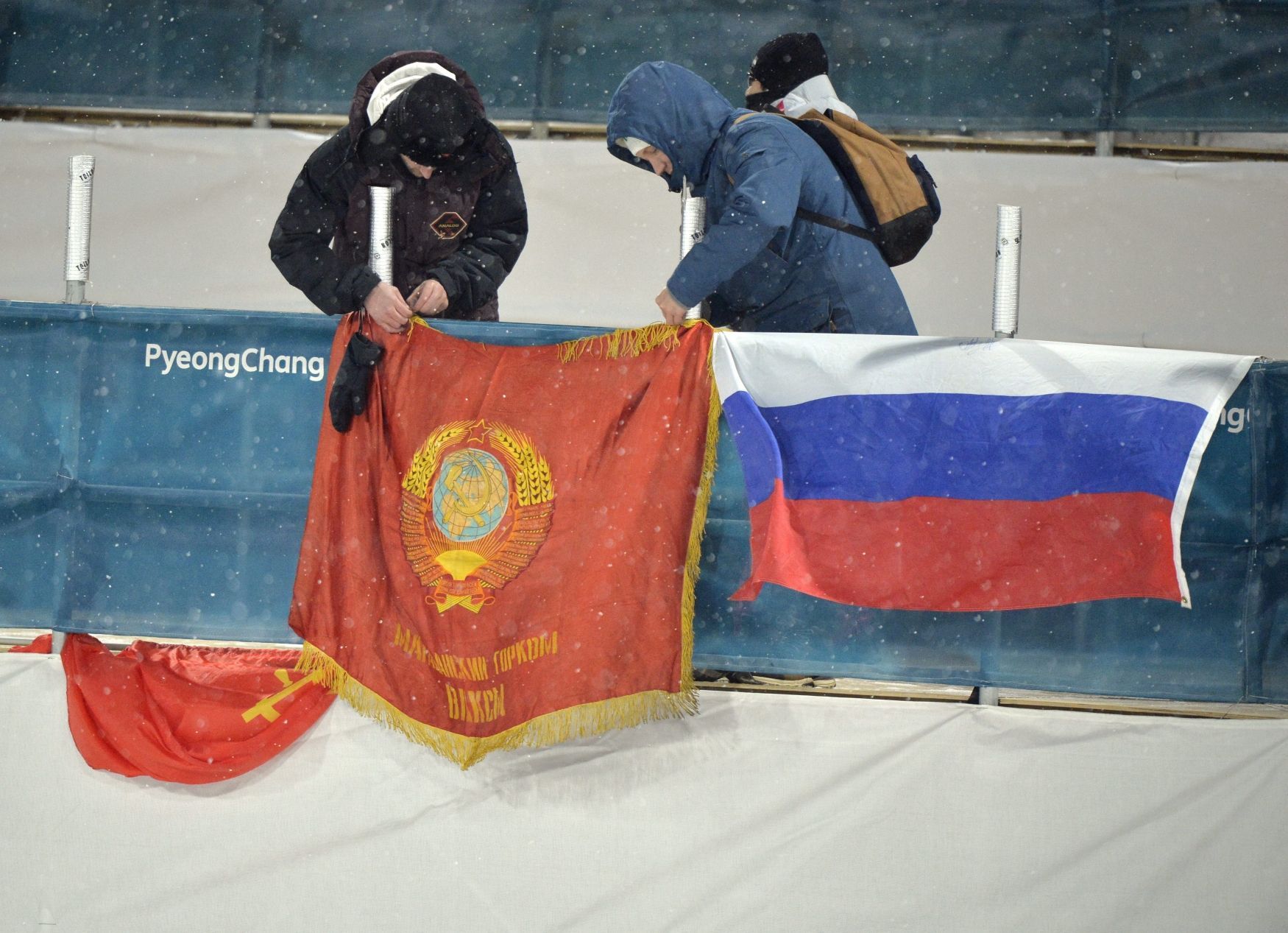 Sovětská a ruská vlajka na ZOH 2018