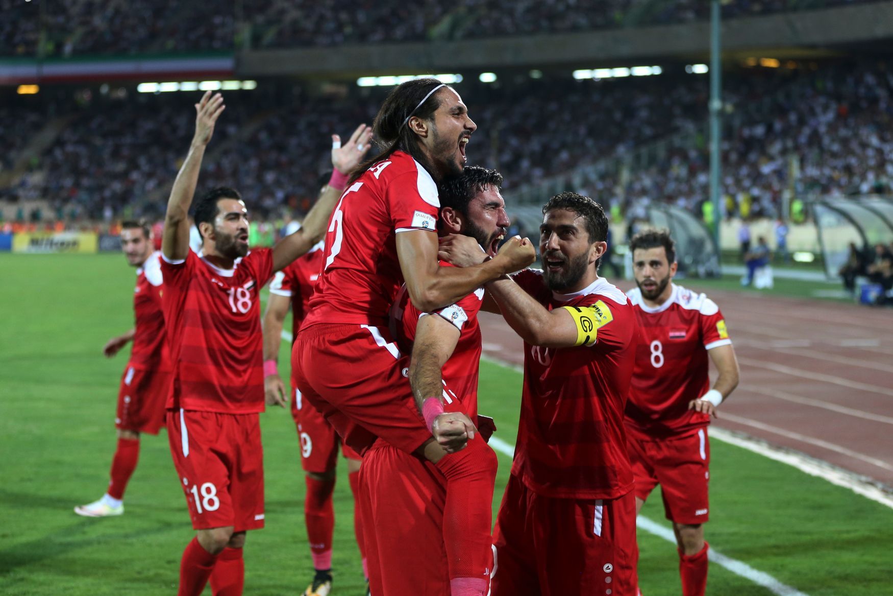 Íránští hráči slaví postup na mistrovství světa