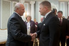 Fico se v Pekingu setkal s Lukašenkem, chce jet na návštěvu Běloruska