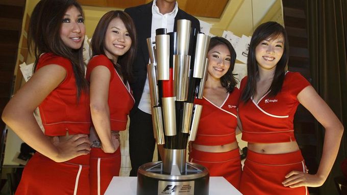 Trofej pro vítěze Velké ceny Singapuru