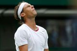 Pořádná senzace se udála v mužské dvouhře. Po roce se znovu v prvním kole loučil s Wimbledonem Španěl Rafael Nadal.