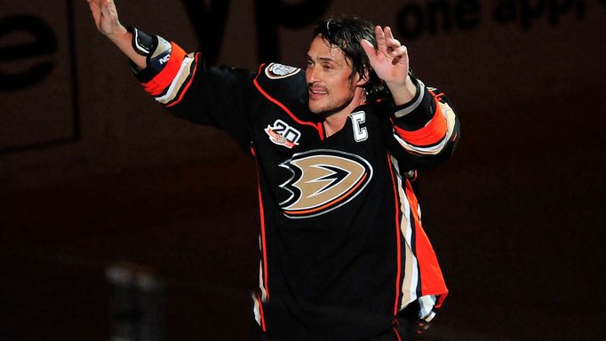 NHL: Colorado Avalanche vs Anaheim Ducks (Teemu Selänne)