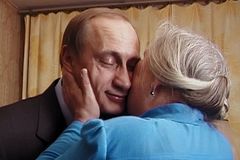 Fila: Film Svědkové Putinovi ukazuje prezidenta, v němž ještě nikdo neviděl démona