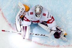 Jeho děda dělal rolbaře v Havířově, Švýcar Mayer teď chce Česko na MS pokořit