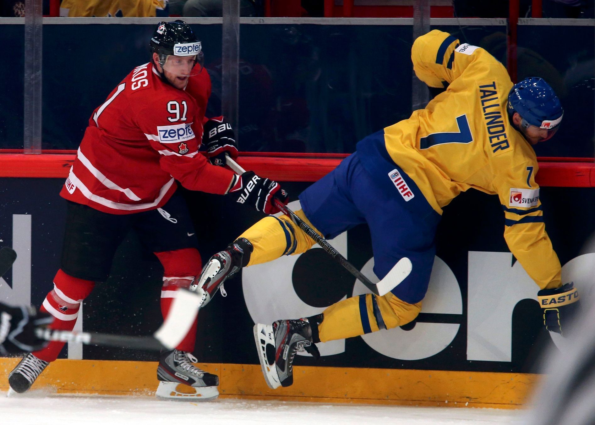 Hokej, MS 2013, Švédsko - Kanada: Henrik Tallinder - Steven Stamkos