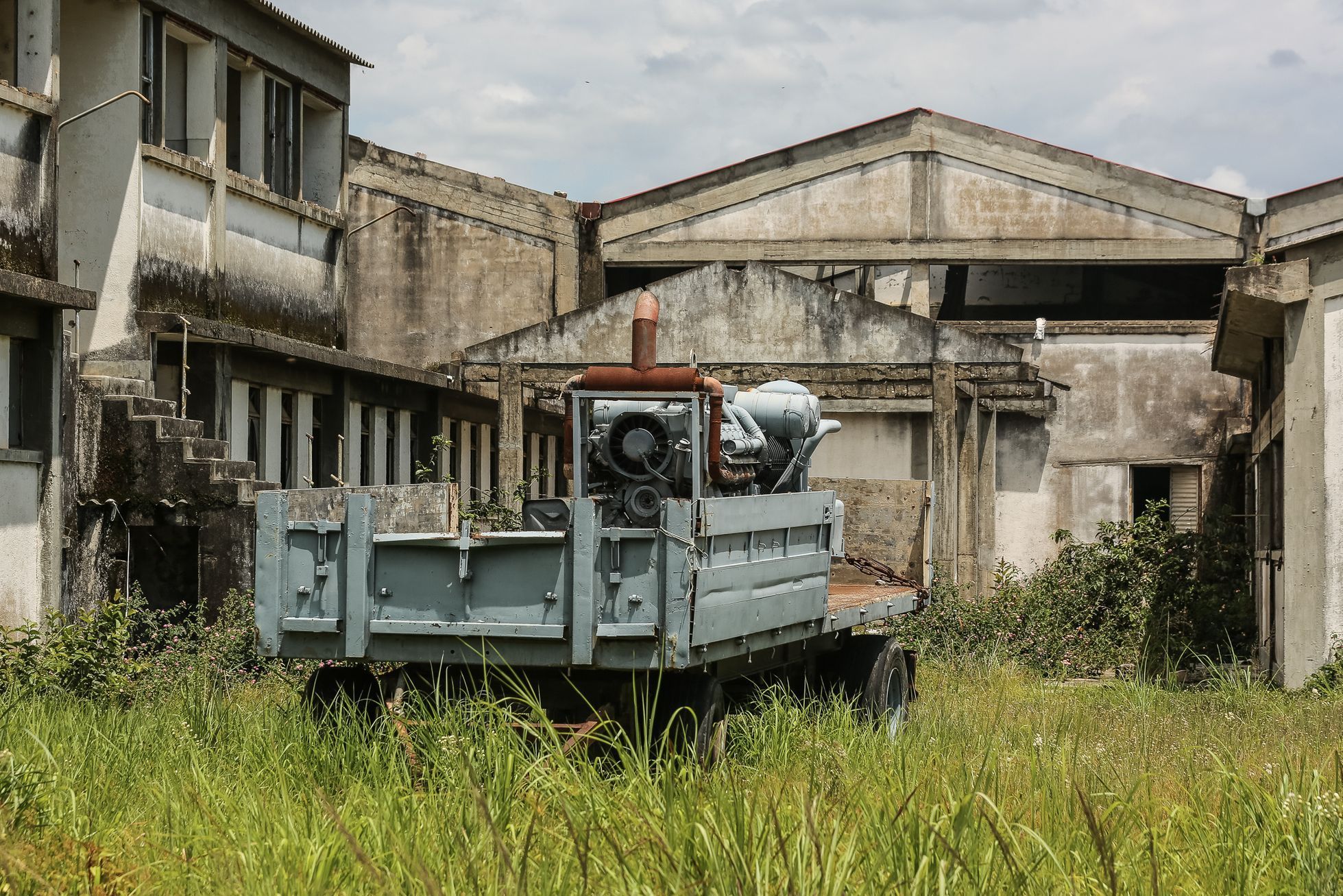 Alto Catumbela, Angola - bývala továrna na celulózu a papír, dějiště největšího únsou v dějinách Československa