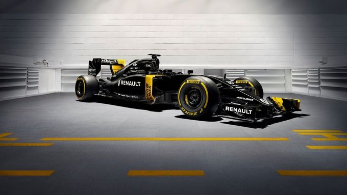 Renault se i přes opuštění názvu Lotus zatím drží původní černé barvy.