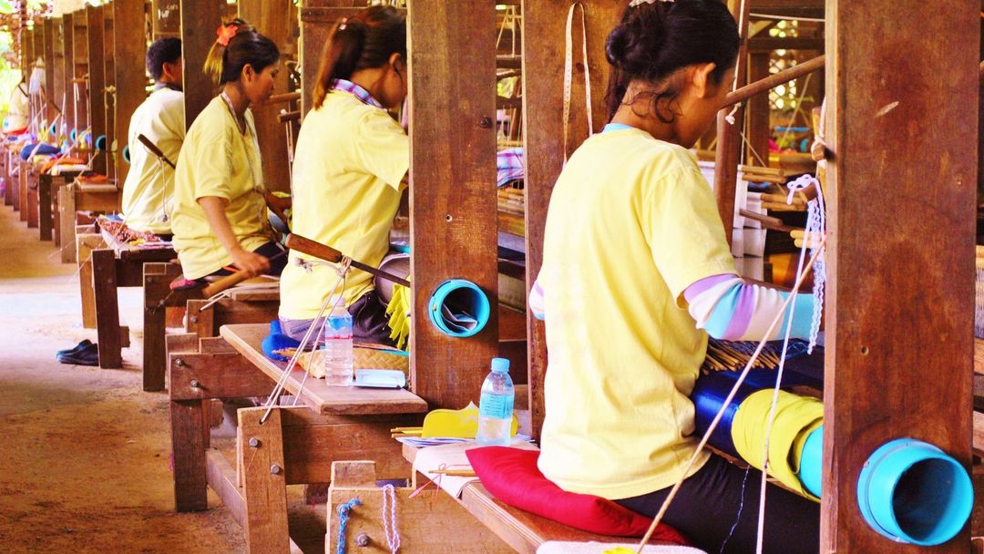 Součástí projektu o menstruačním zdraví žen je i výroba znovupoužitelných vložek. (Ilustrační foto)