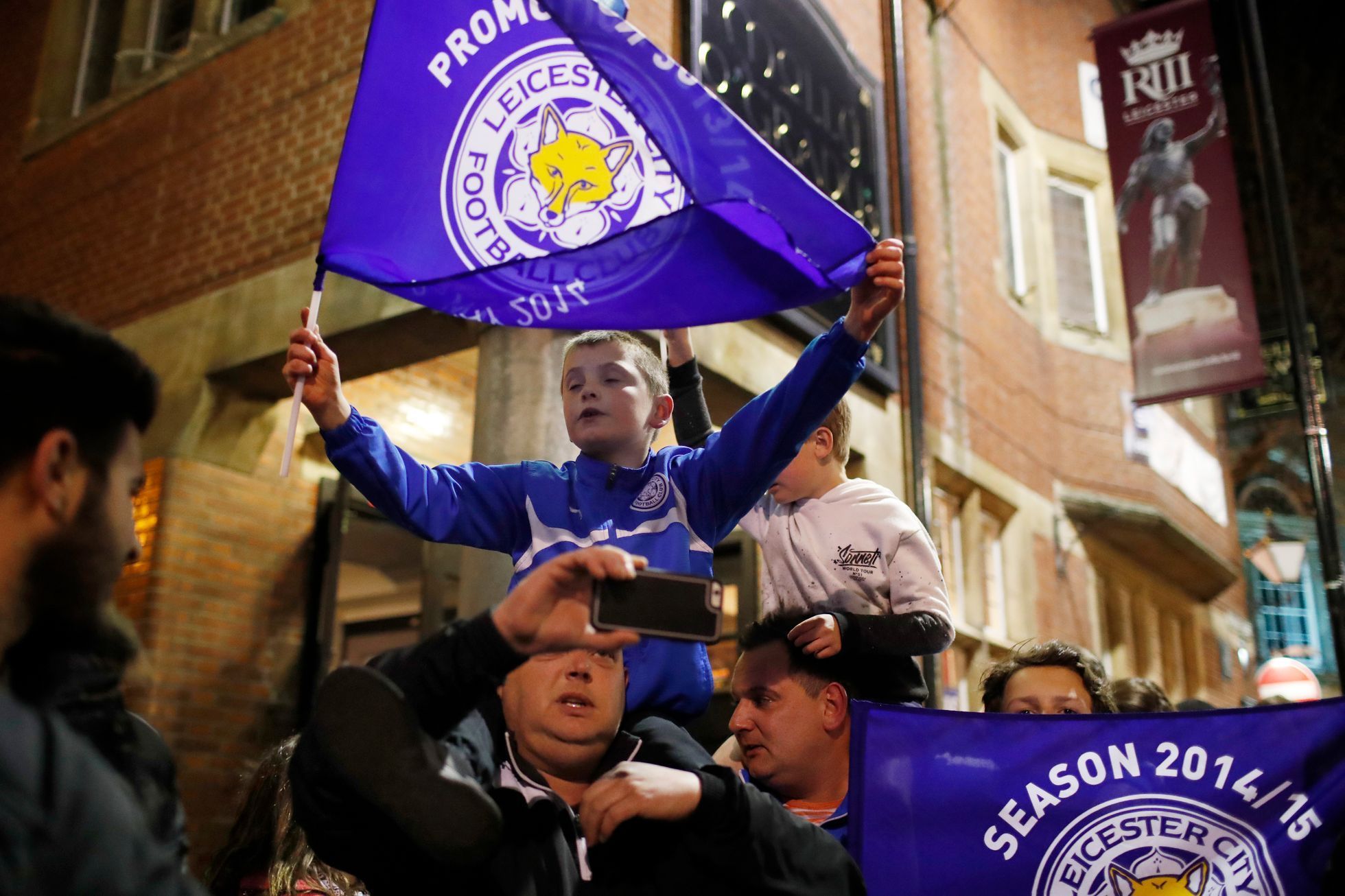 Tak fanoušci Leicesteru slaví titul v Premier League 2015-16
