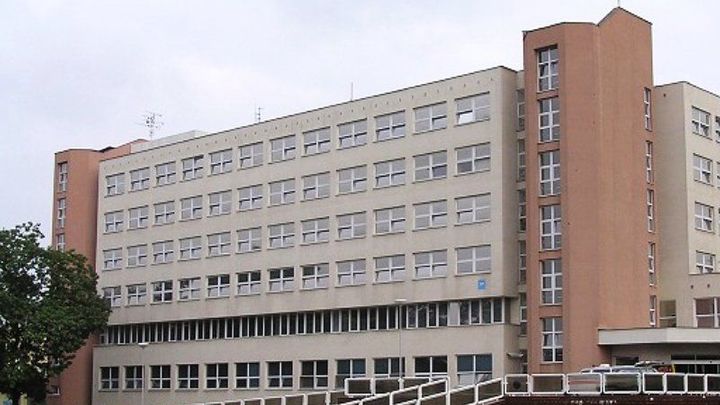 Novorozenci začalo krvácet do mozku. Policie prověřuje, zda lékaři zanedbali péči