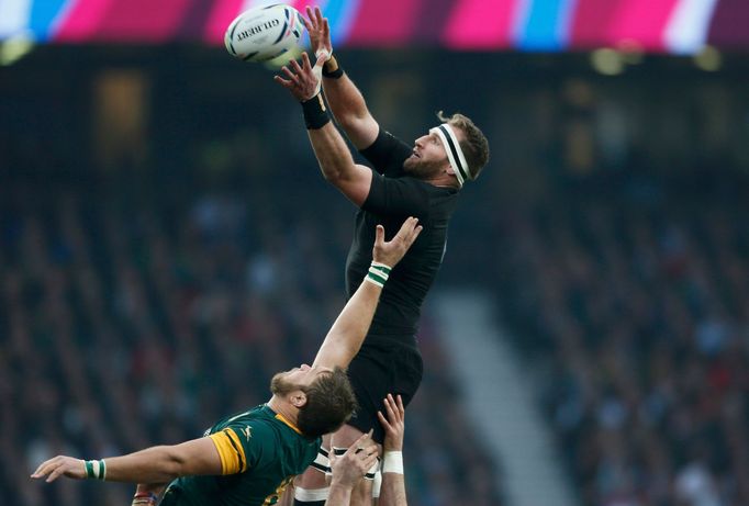 Kieran Read of New Zealand jumps for the ball during their Rugby World Cup Semi-Final match against South Africa at Twickenham in London, Britain, October 24, 2015. REUTE