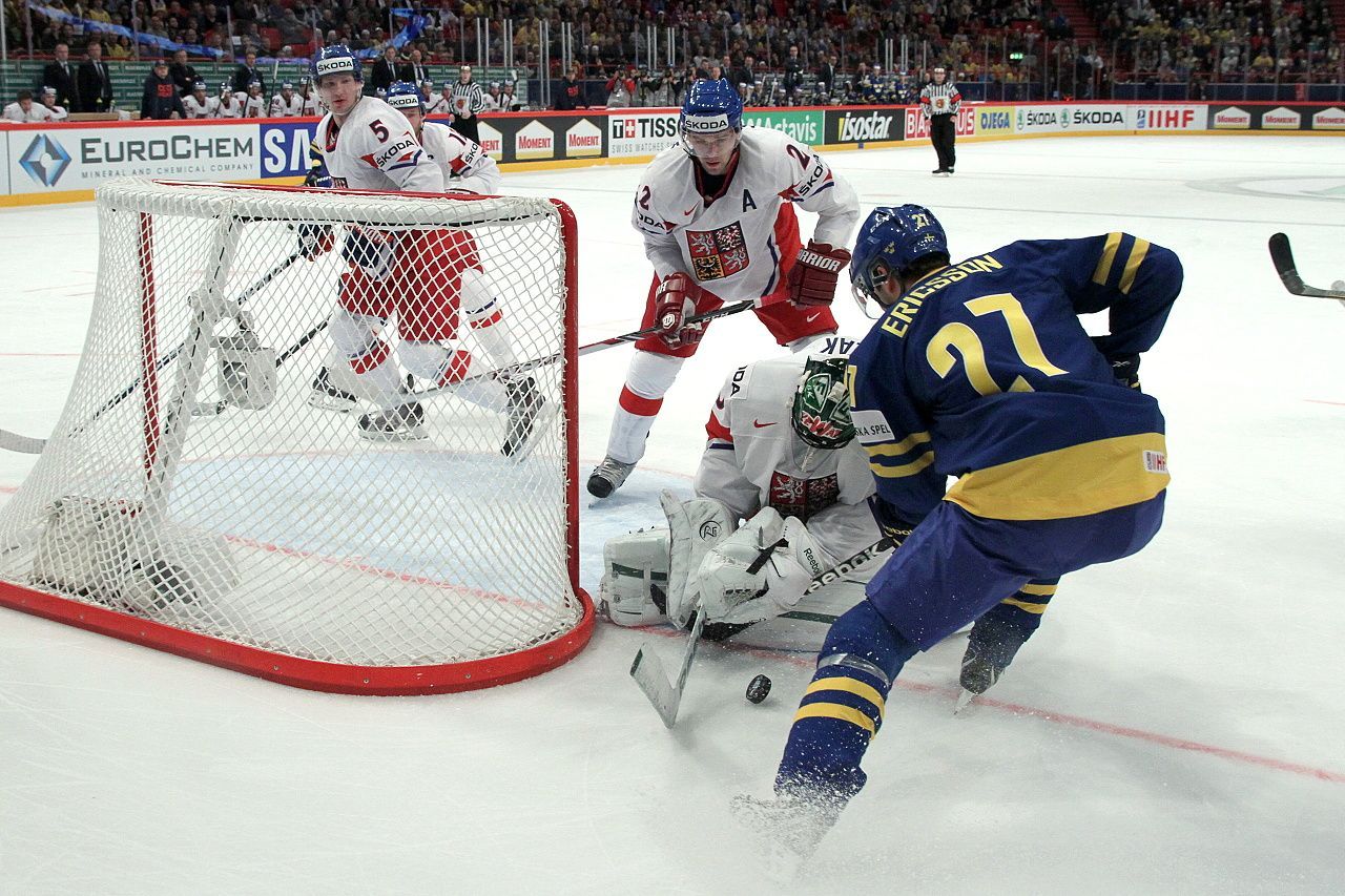 MS v hokeji 2013, Česko - Švédsko: Alexander Salák - Jimmie Ericsson