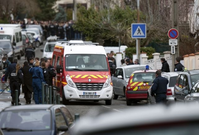 Střelec útočil u židovské školy ve Francii, v Toulouse