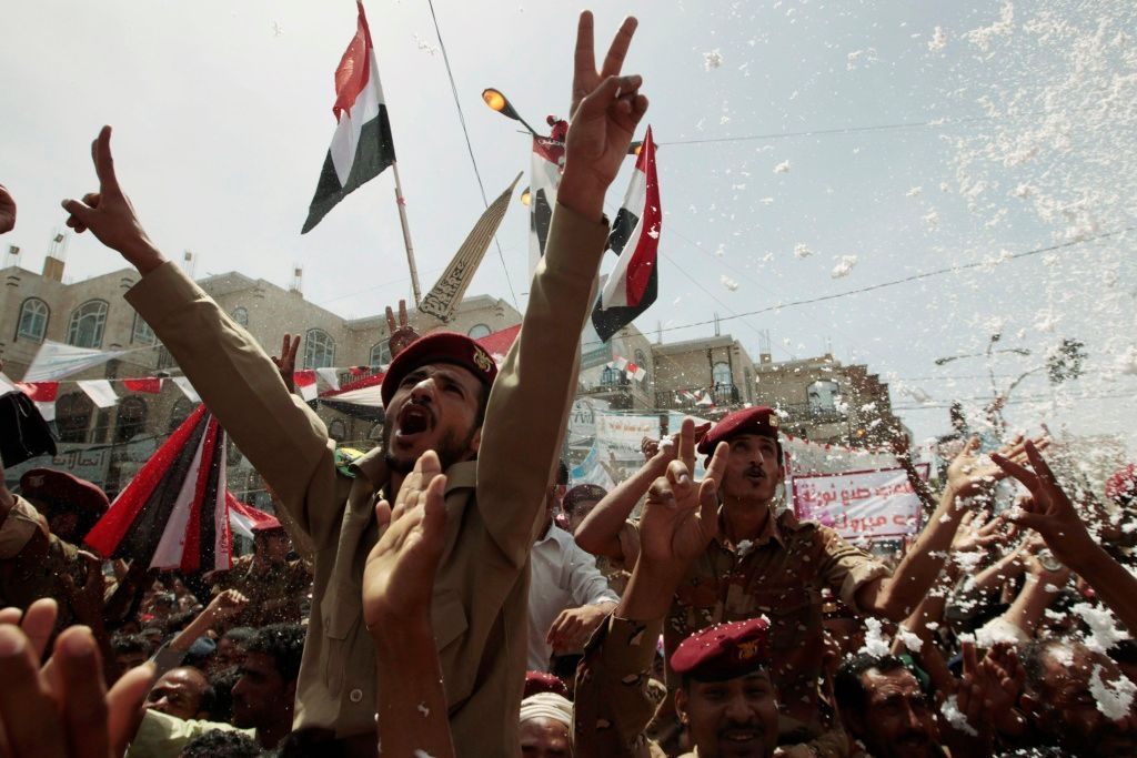 Jemen - oslavy odjezdu prezidenta Sáliha ze země
