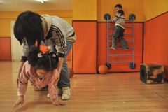 "Epidemie" autismu je omyl, tvrdí britská studie