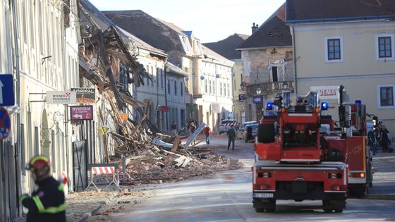 Fotografie z úterního zemětřesení v Chorvatsku, snímek pochází z místa poblíž Záhřebu