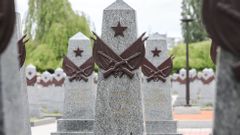 Hroby rudoarmějců na Olšanských hřbitovech