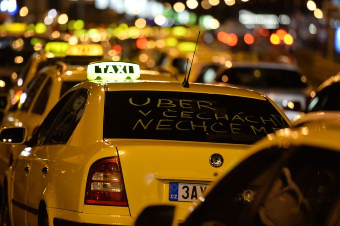 Protest taxikářů v Praze.