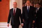 Premiér po několika týdnech dosáhl svého. Přivádí na Hrad nového ministra financí.