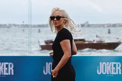 Lady Gaga překvapila fanoušky女士。Vátek vydáalbum，kterénatočila k Jokerovi 2