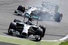 F1 ŽIVĚ: V Itálii vyhrál Hamilton, Rosbergovi hořel vůz