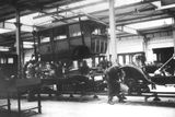K zavedení pásové výroby došlo ještě před převzetím GM (1924).