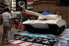 Hongkong uctívá oběti z Tchien-an-men, přišlo 200 000 lidí