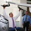 Schwarzenegger dal Medveděvovi mistrovskou tréninkovou lekci