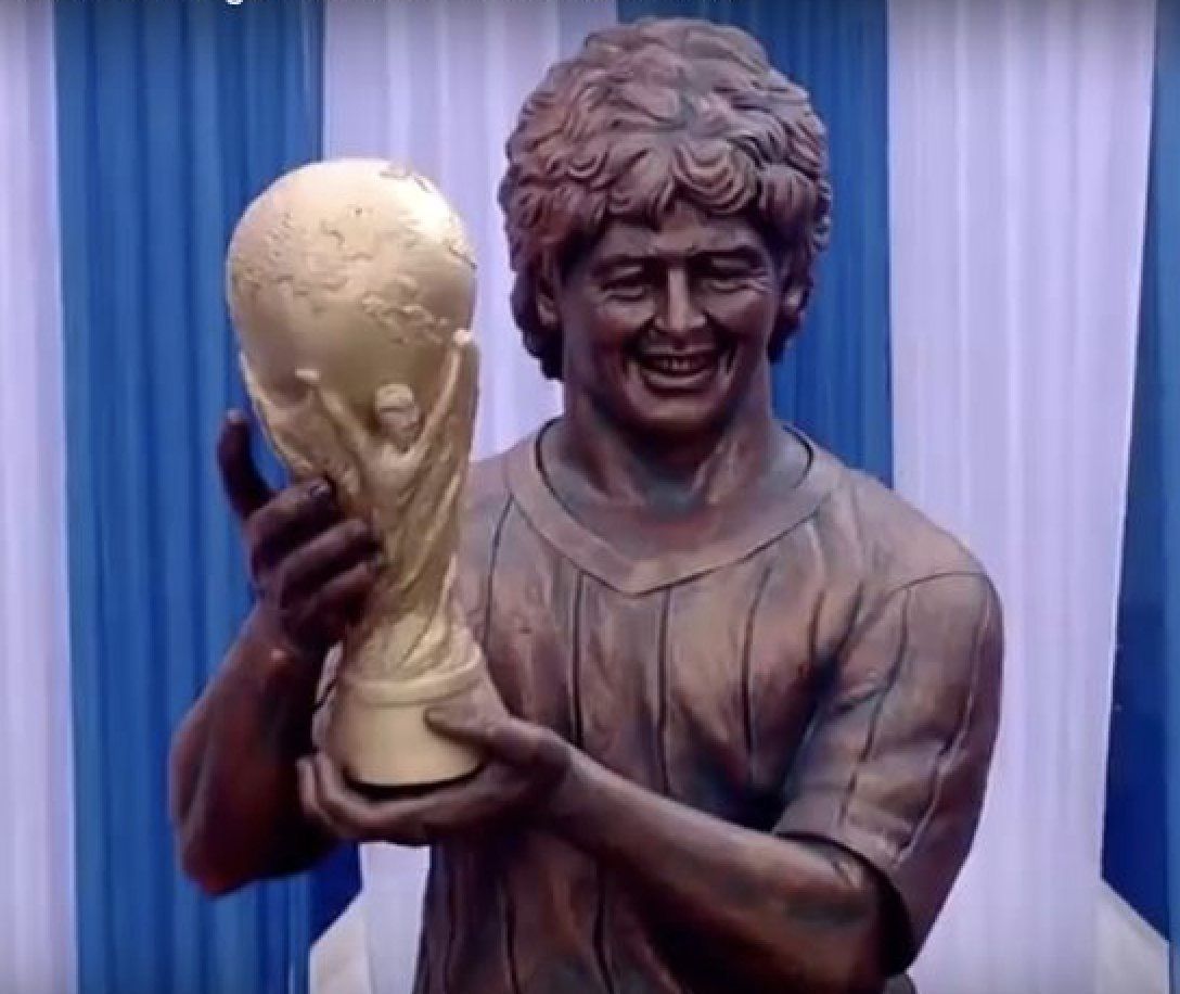 Nepovedené sochy: Diego Maradona