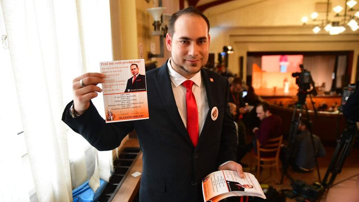 Hamáček není rázná osobnost a Babišovi protiváha, říká muž, který nemůže kandidovat