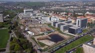 Central Group plánuje stavět bytové domy postupně na pozemku v sousedství nejvyšší pražské budovy City Tower a areálu České televize.