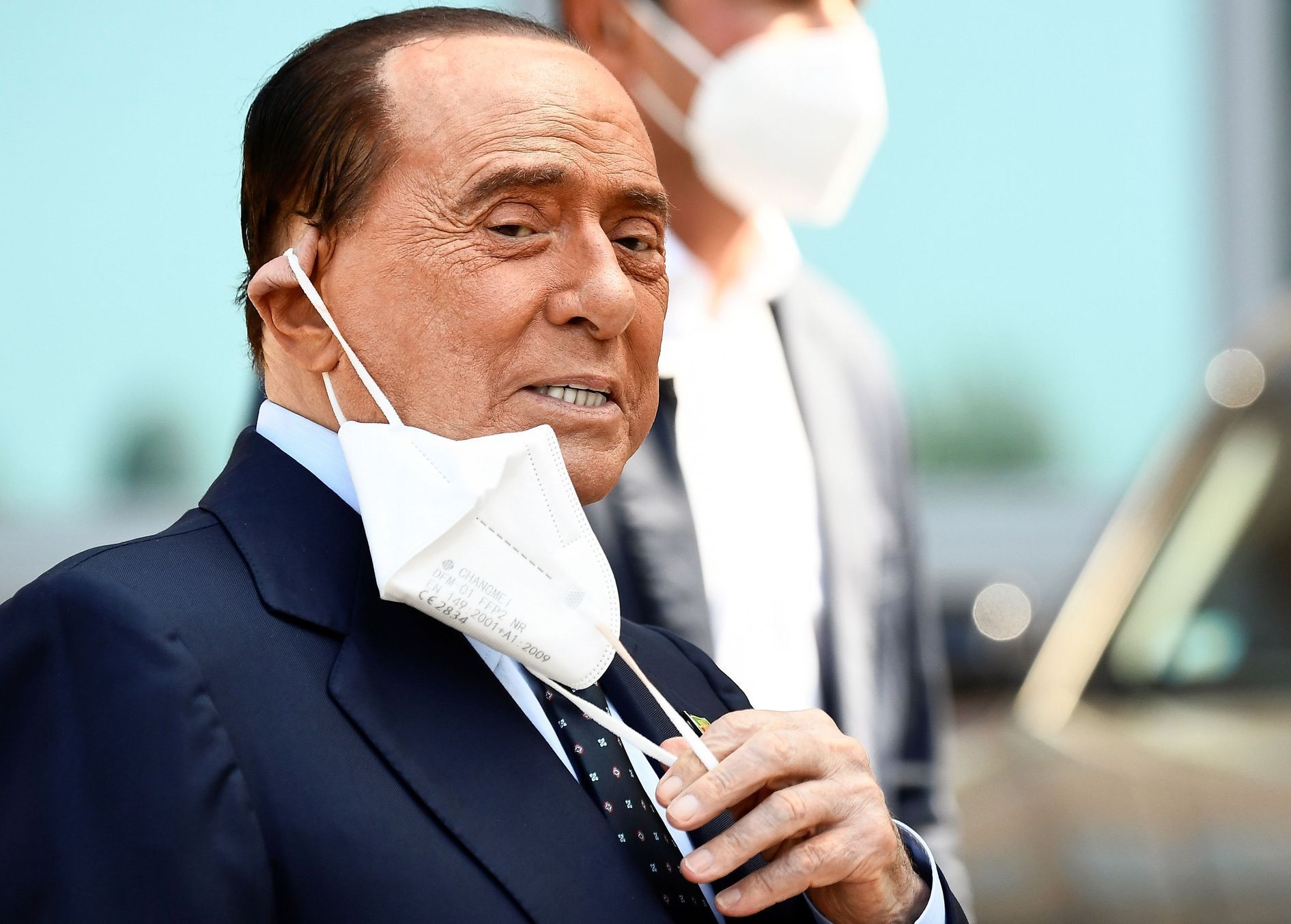 Silvio Berlusconi, koronavirus, nemocnice, rouška, Itálie
